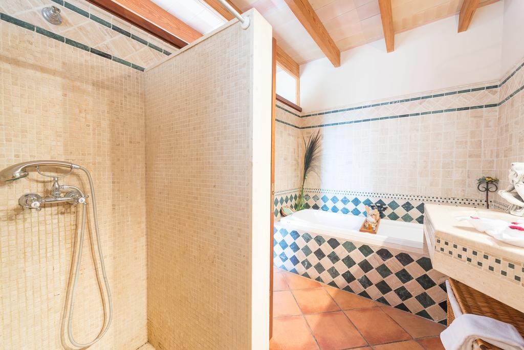 Es Pinar Villa Alaro Exterior photo