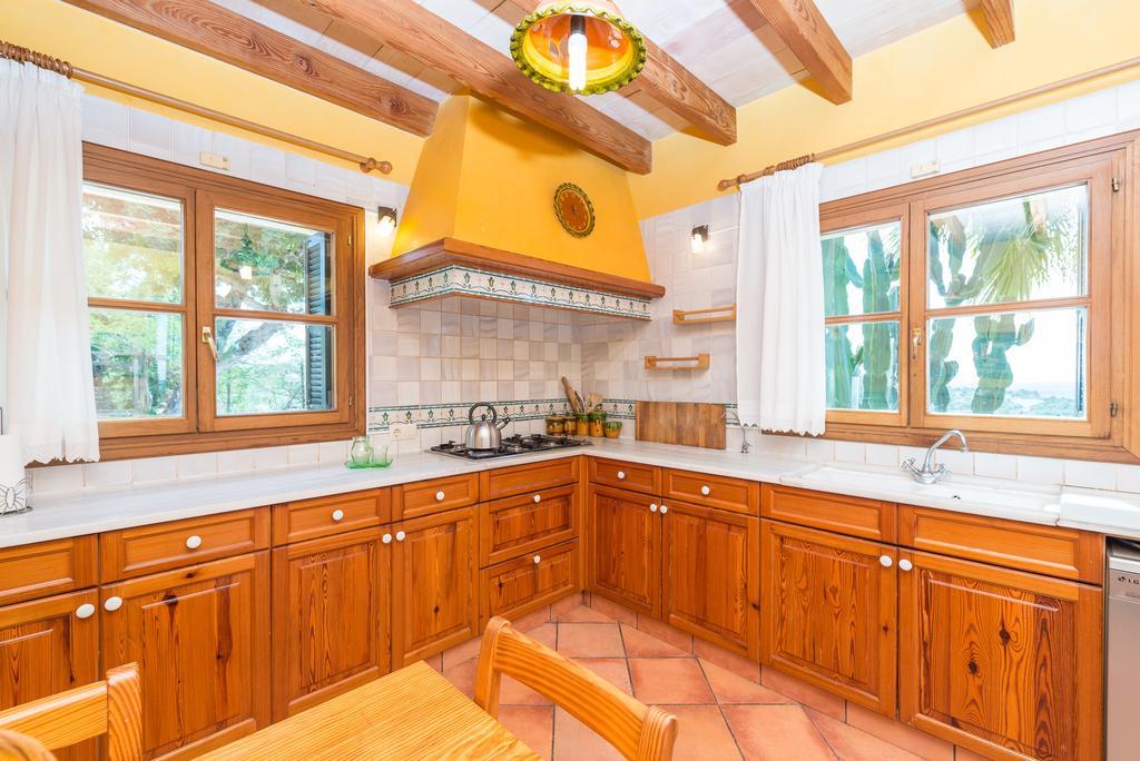 Es Pinar Villa Alaro Exterior photo