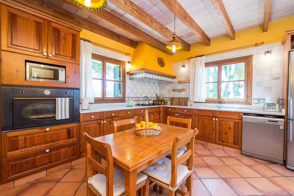 Es Pinar Villa Alaro Exterior photo