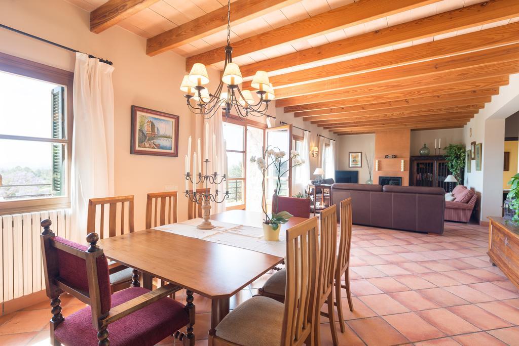 Es Pinar Villa Alaro Exterior photo