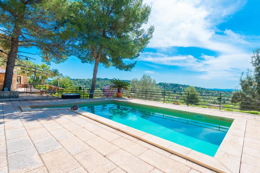 Es Pinar Villa Alaro Exterior photo