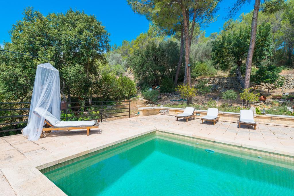 Es Pinar Villa Alaro Exterior photo